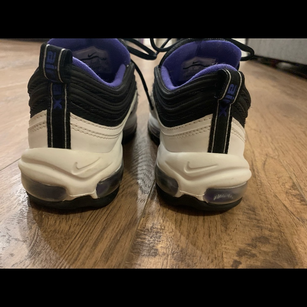 Nike Air Max - Picture 2 of 5